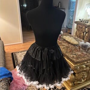 Elegant Black Layered Skirt Set